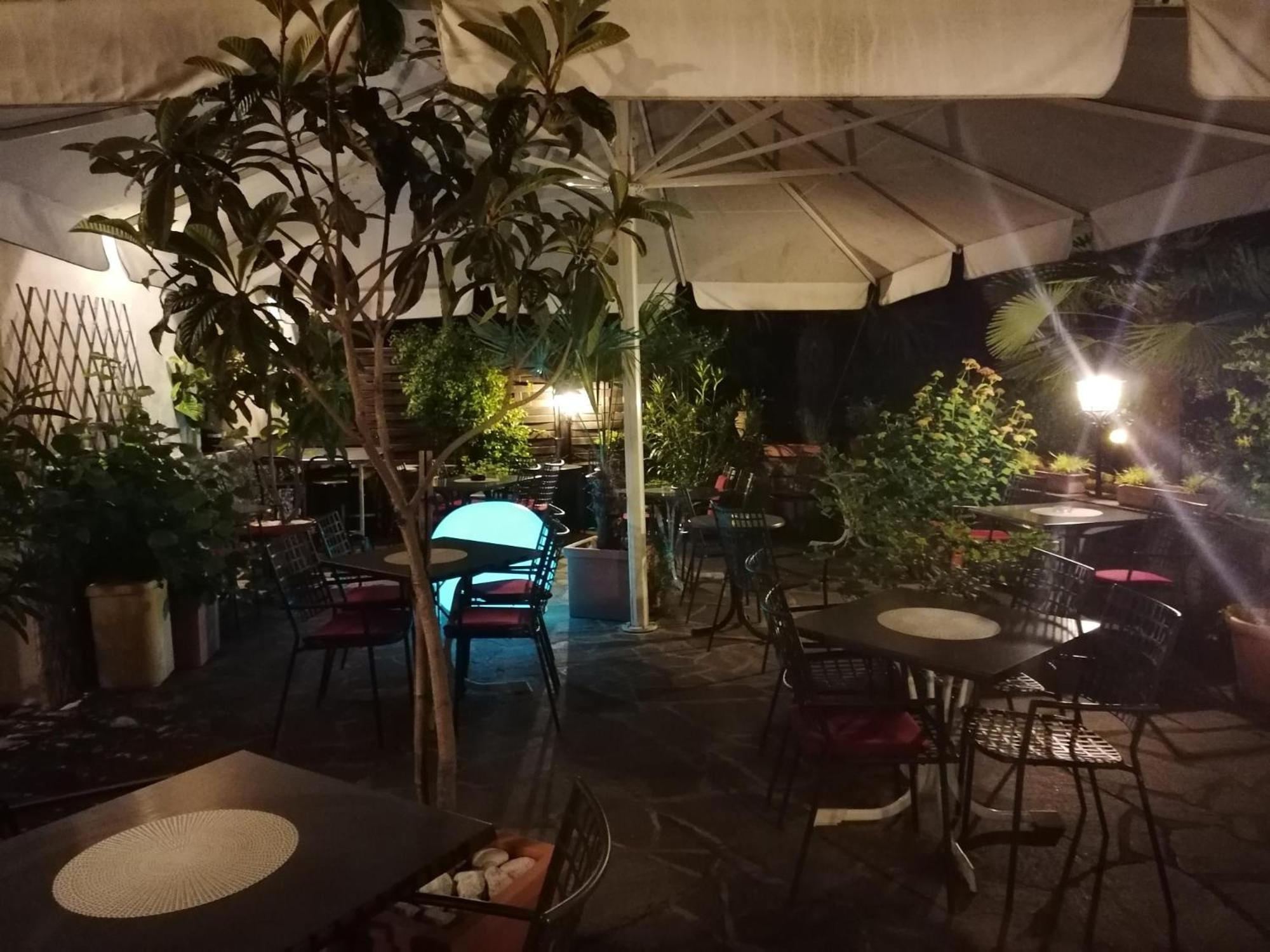 Garni Brunnenhof Hotel Caldaro Exterior foto