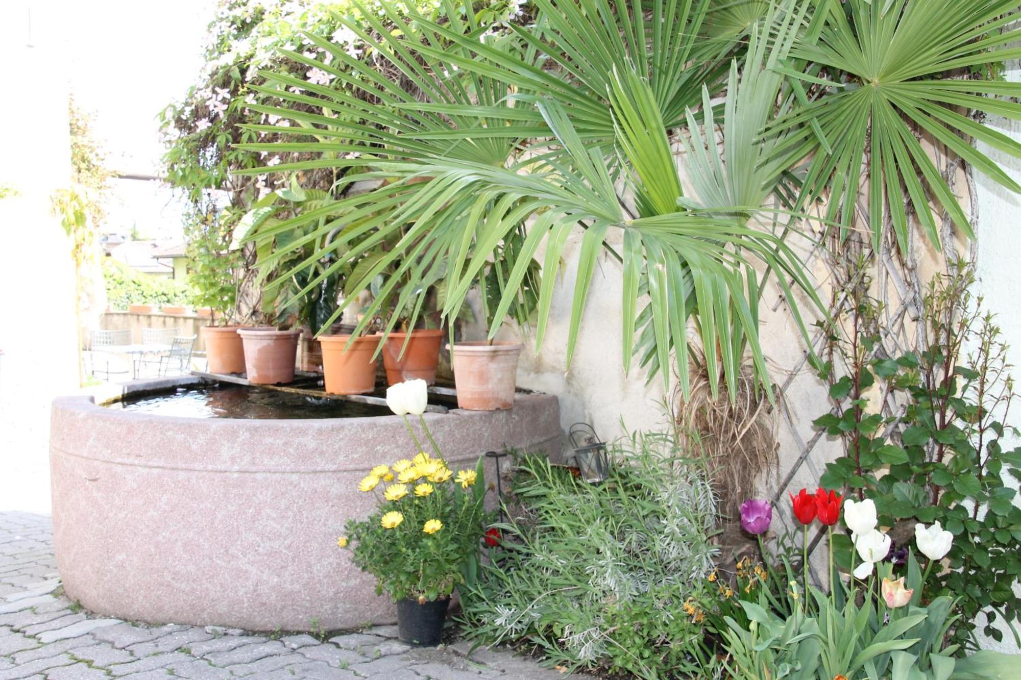 Garni Brunnenhof Hotel Caldaro Exterior foto
