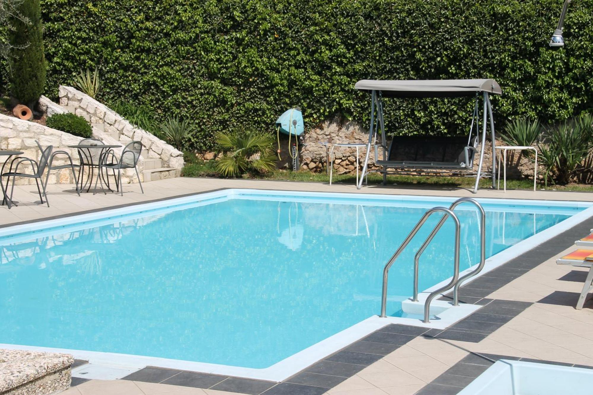 Garni Brunnenhof Hotel Caldaro Exterior foto